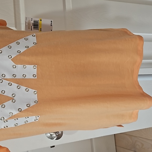 Michael Kors Women Melon color Embellished Logo on the front Tee Shirt Size M - Picture 4 of 11